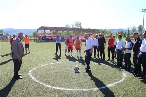 “Göksun Kaymakamlık Kurumlararası Futbol Turnuvası” başladı. 